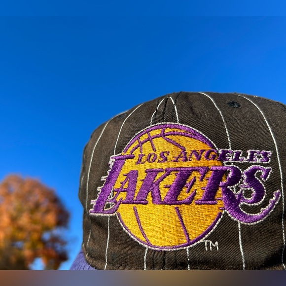 Vintage 90s LA Lakers 🏀 Pinstripe Starter snapback hat baseball cap Los Angeles - Picture 3 of 16